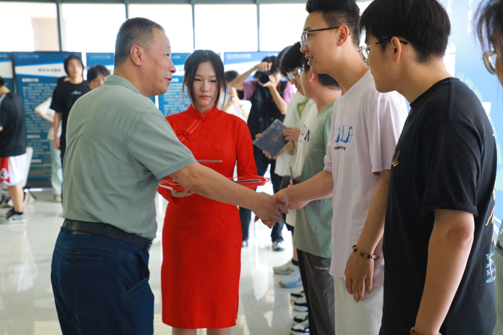 8O2A2982(1)(2).JPG 8O2A2982(1)(2).JPG