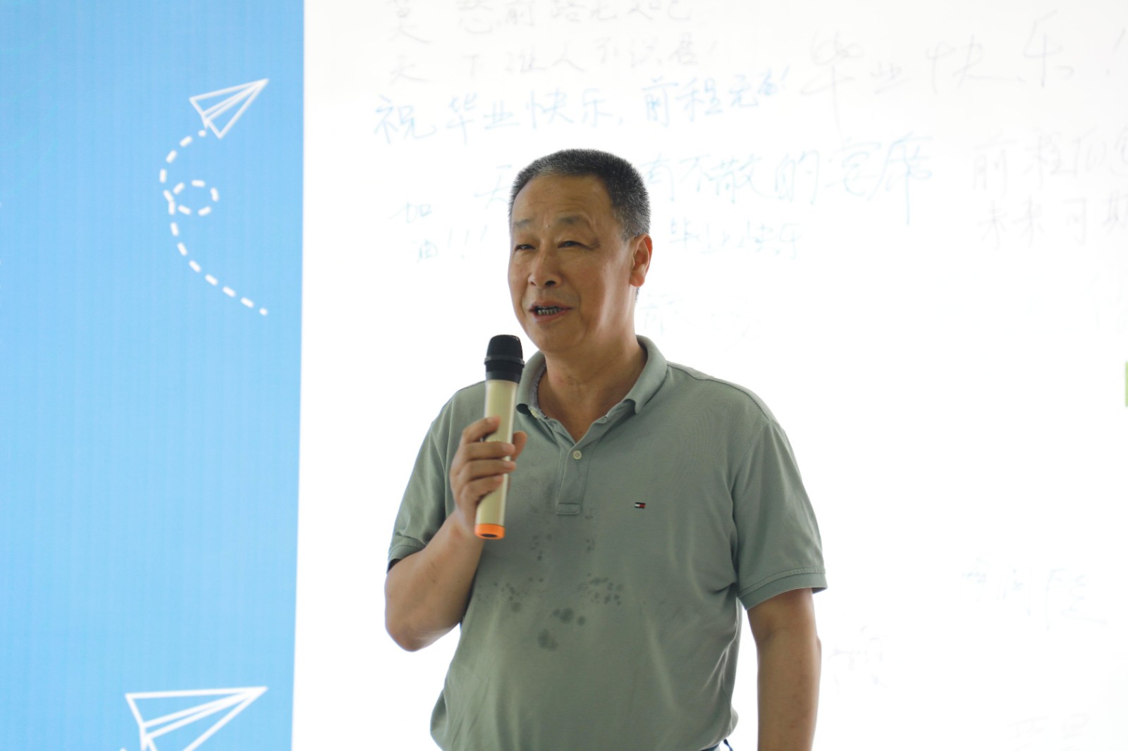 MEITU_20250620_143451884(1).jpg MEITU_20250620_143451884(1).jpg